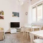 Casa Mafalda - Rooms, Friends And - Affittacamere, Gasthof *