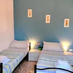 Casa Mafalda - Rooms, Friends And - Affittacamere, * Senigallia