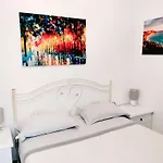 Casa Mafalda - Rooms, Friends And - Affittacamere, بيت ضيافة