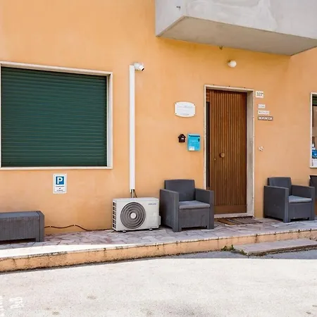 Casa Mafalda - Rooms, Friends And - Affittacamere, * Senigallia