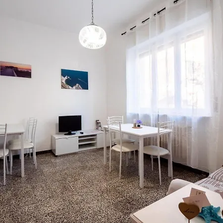 Casa Mafalda - Rooms, Friends And - Affittacamere, Pensionat *