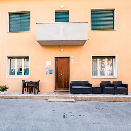 Casa Mafalda - Rooms, Friends And - Affittacamere, *