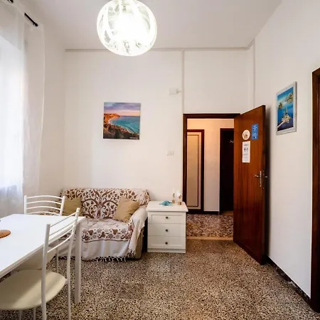 Pensionat Casa Mafalda - Rooms, Friends And - Affittacamere, *