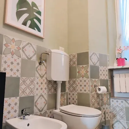 Casa Mafalda - Rooms, Friends And - Affittacamere,