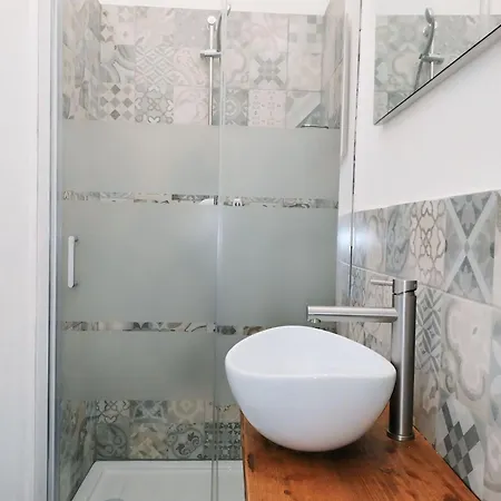 招待所 Casa Mafalda - Rooms, Friends And - Affittacamere,