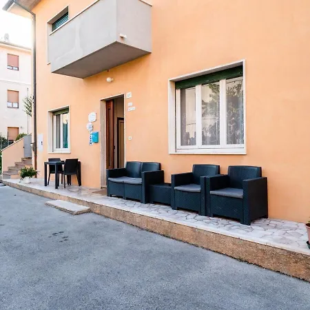 Affittacamere Casa Mafalda - Rooms, Friends And - Affittacamere, Senigallia