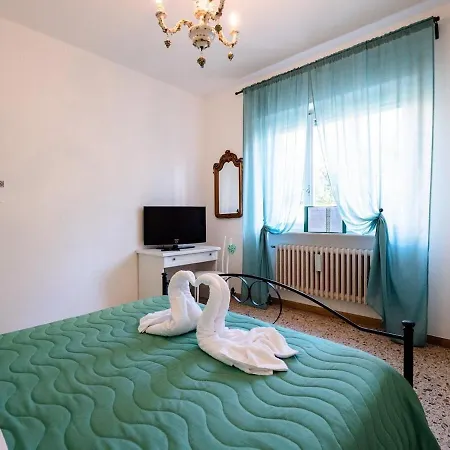 Casa Mafalda - Rooms, Friends And - Affittacamere, * 西尼加利亚