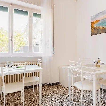 招待所 Casa Mafalda - Rooms, Friends And - Affittacamere, *