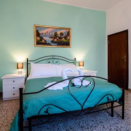 招待所 Casa Mafalda - Rooms, Friends And - Affittacamere, *