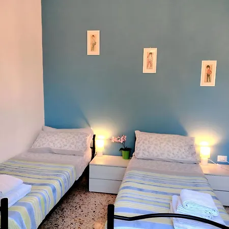 Casa Mafalda - Rooms, Friends And - Affittacamere, * 西尼加利亚