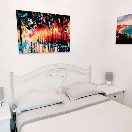 Casa Mafalda - Rooms, Friends And - Affittacamere, 招待所